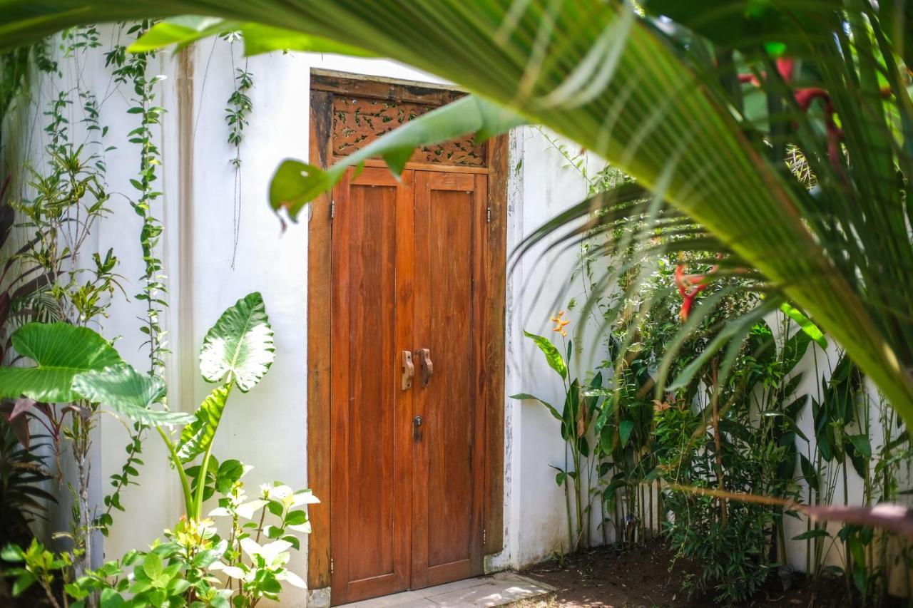 Uluwatu Molokai Suites מראה חיצוני תמונה